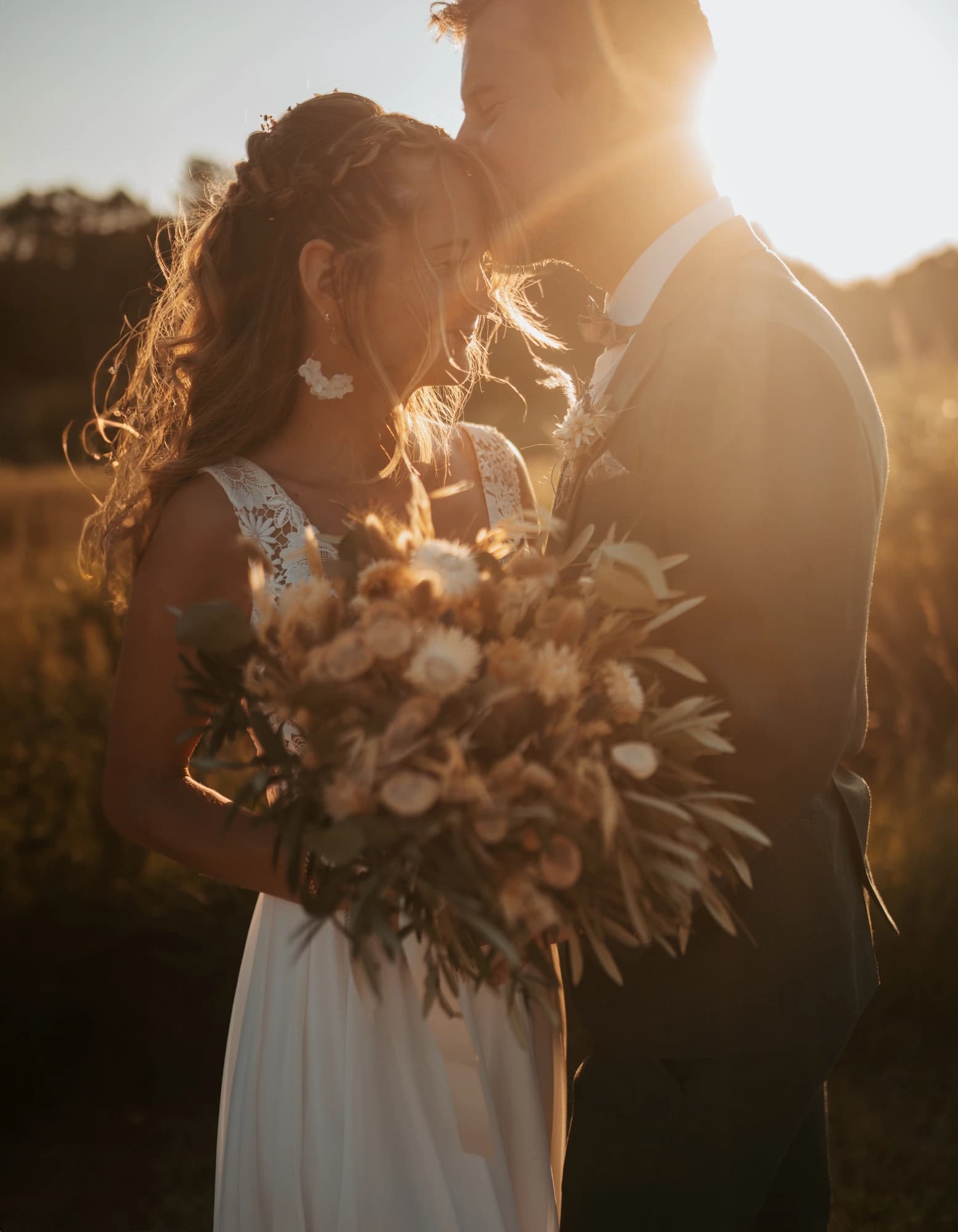 Couple au coucher de soleil