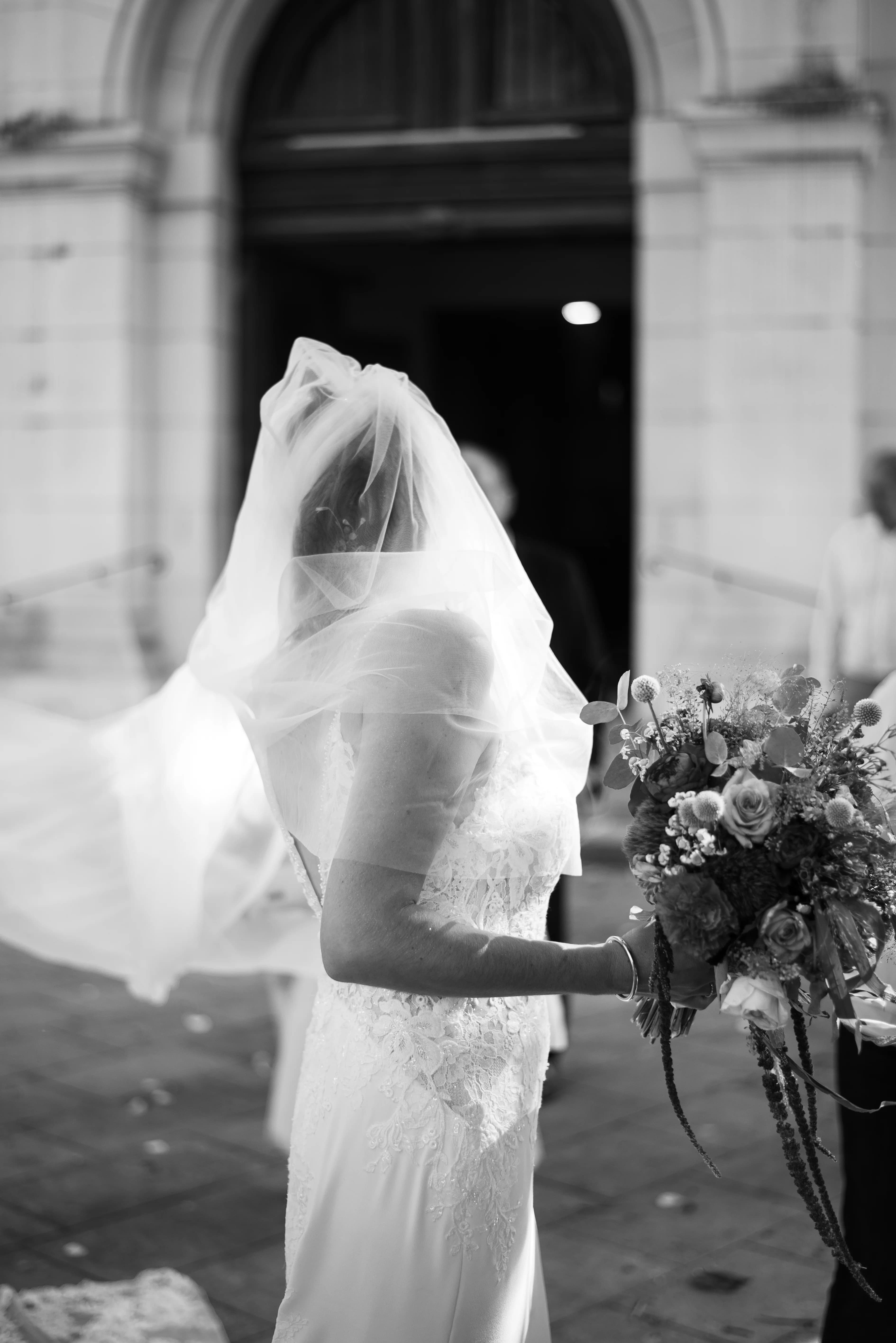 voile de mariée église